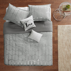 Full/Queen Metallic Printed Comforter Set