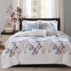 6 Piece Printed Quilt Set with Throw Pillows Blue King/Cal King