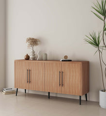 Sideboard in Maple