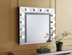 Noralie Mirrored & Faux Diamonds Accent Mirror (Assembled)