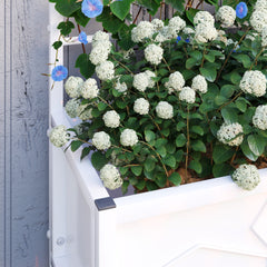 Outsunny Outdoor Planter Box Galvanized Raised Garden Bed with Trellis for Climbing Vines, 35.4" x 15.7" x 47.2", White
