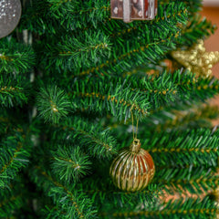 HOMCOM 5' Artificial Pencil Christmas Tree, Slim Xmas Tree with 294 Realistic Branch Tips and Plastic Stand, Green