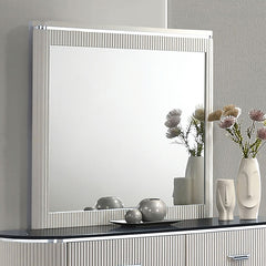 Aldgate Mirror