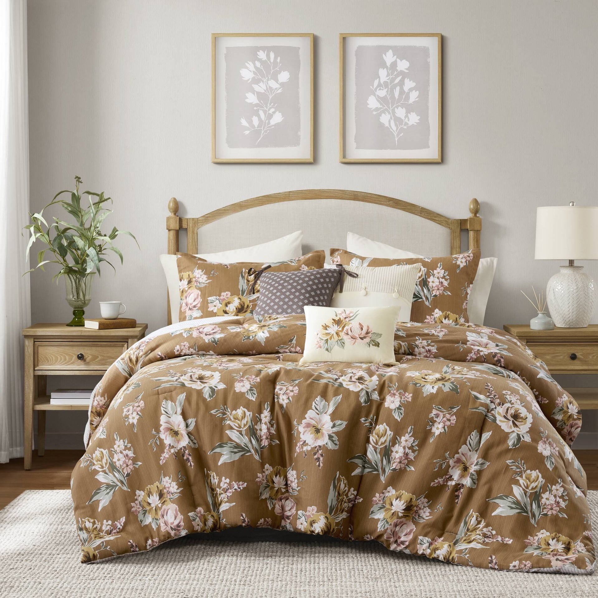 7-Piece King Vintage Floral Comforter Set, Terracotta