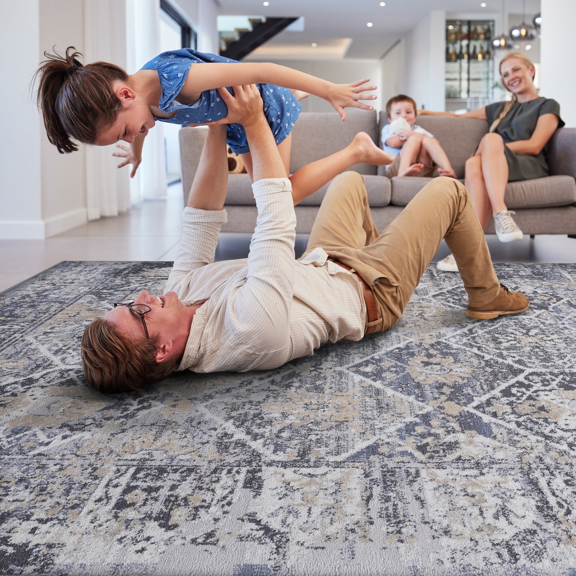 PAYAS Collection 6X9 Grey / Blue / Traditional Area Rug