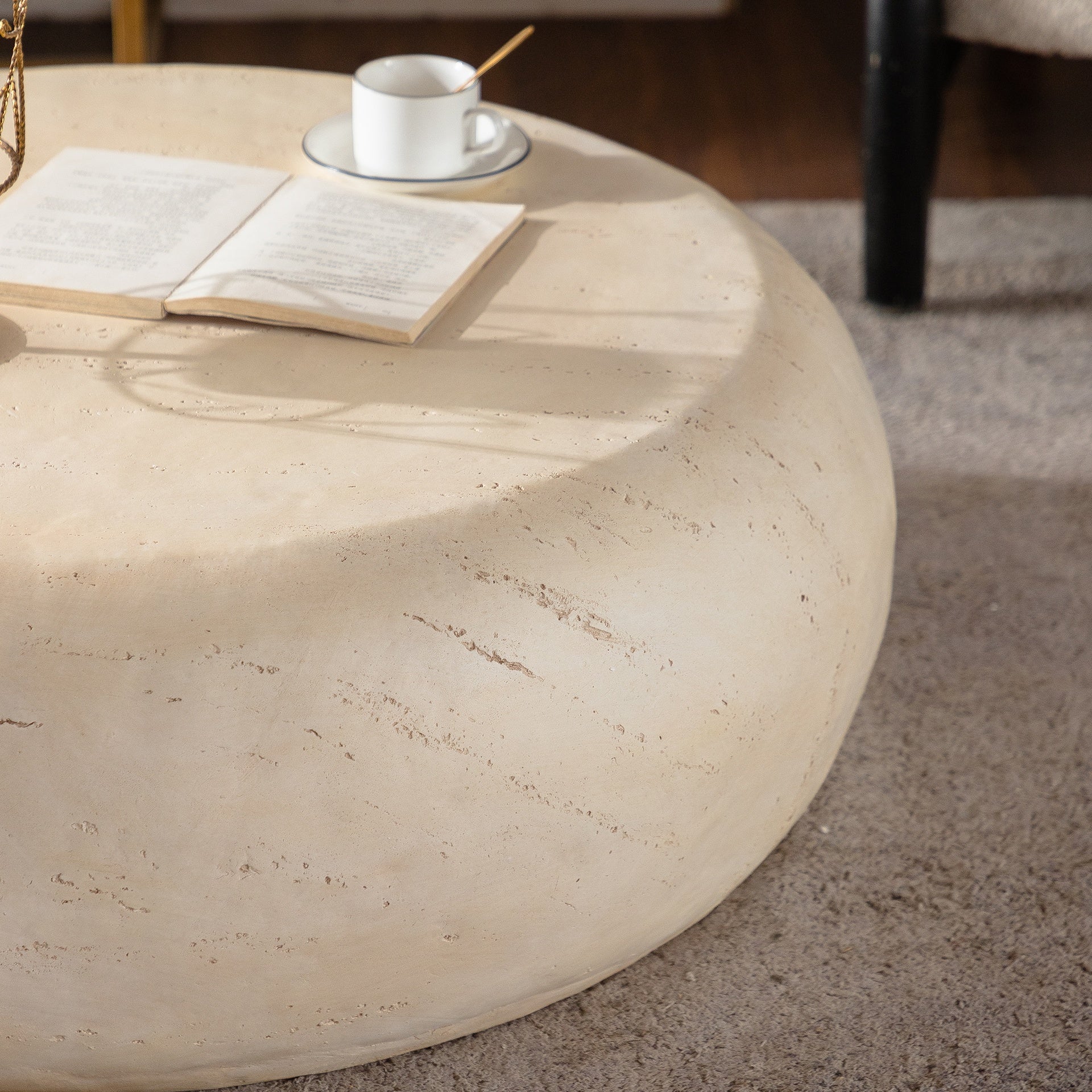 MgO Mid-Century Round Centre Coffee Table Vintage Faux Stone Sofa Pre-Modern Coffee Tables Beige Coffee Table for Living Room Office Apartment