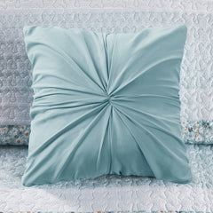 Full/Queen 4 Piece Seersucker Quilt Set with Throw Pillow
