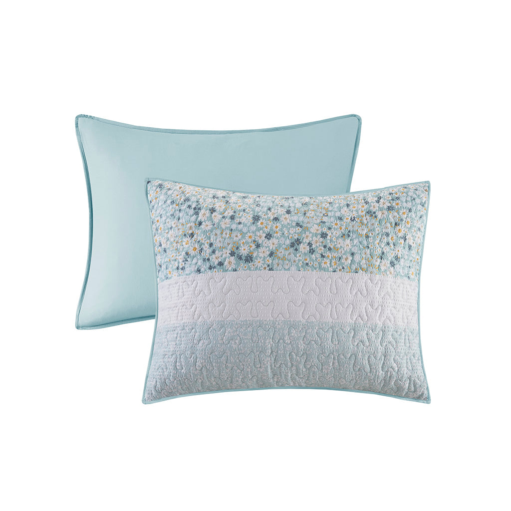 Full/Queen 4 Piece Seersucker Quilt Set with Throw Pillow