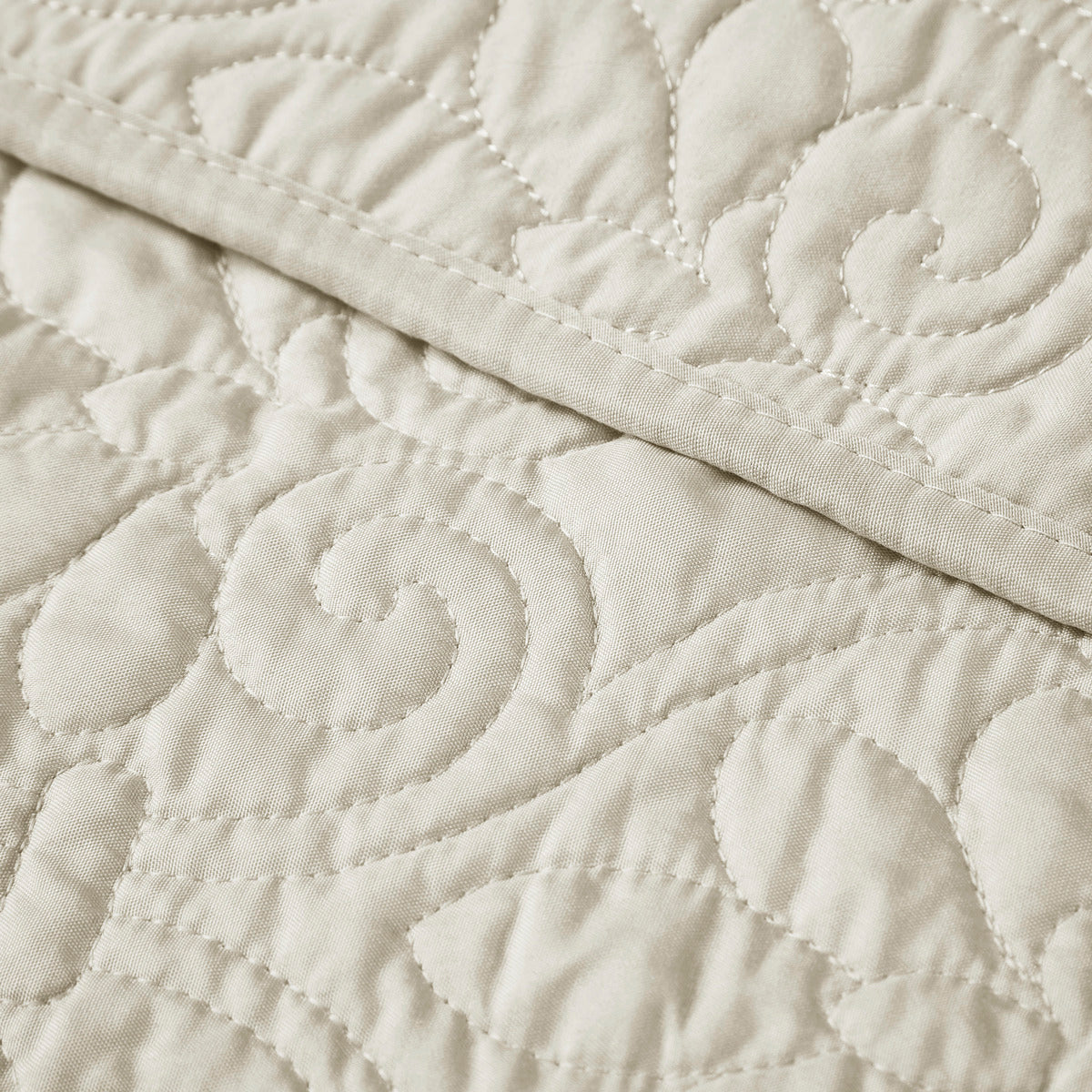 Oversized Quilted Throw Ivory 60x70"