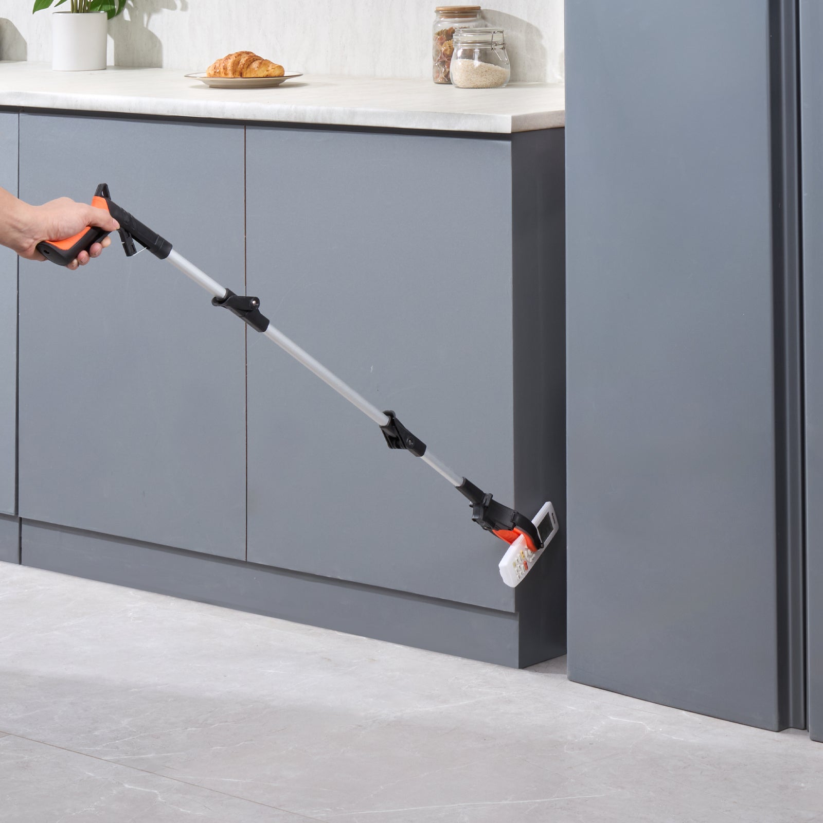 Grabber Reacher Tool, 43" Foldable Reacher Grabber Pickup Tool with 360° Rotating Jaw, Magnet and LED Light, Lightweight Grabber Reacher Tool for Seniors, Extra Long Trash Picker Upper Grabber