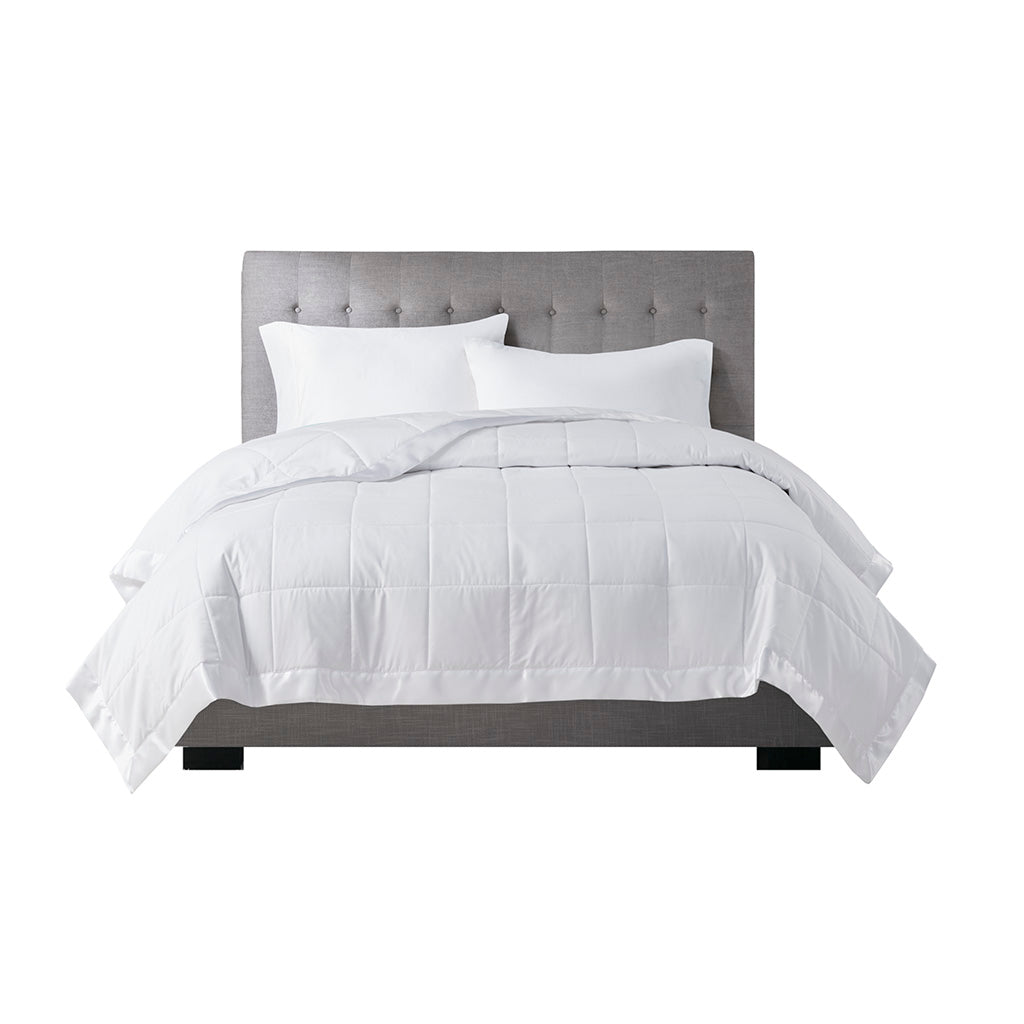 Lightweight Down Alternative Blanket with Satin Trim White King