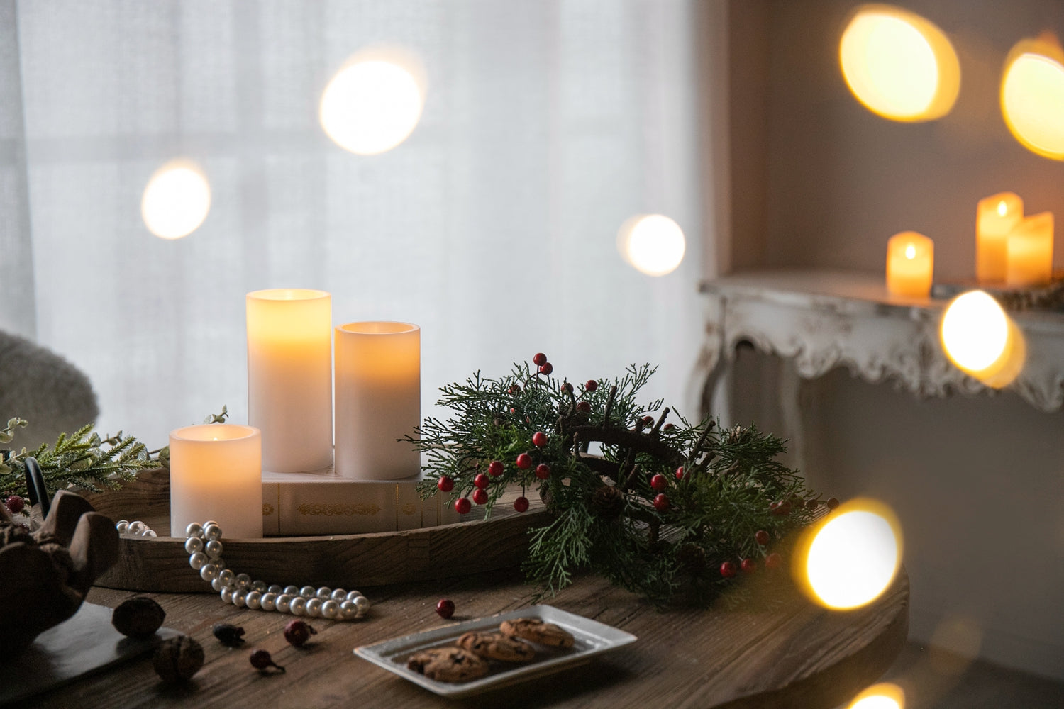 Set of 3 White LED Candles with Remote Timer, L:D3X6" M:D3X5" S:D3X4"