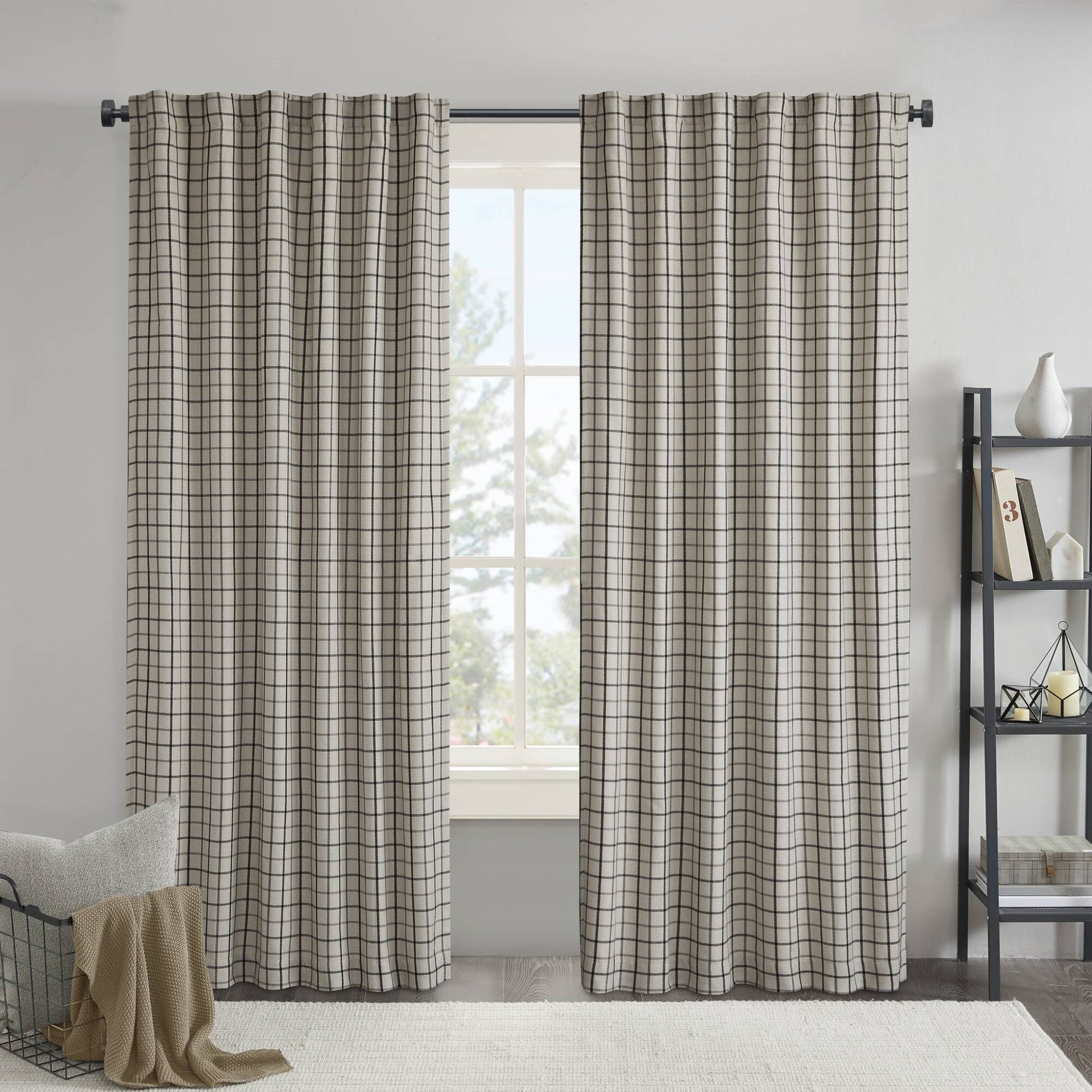 1PC 50x95" Plaid Rod Pocket and Back Tab Curtain Panel with Fleece Lining