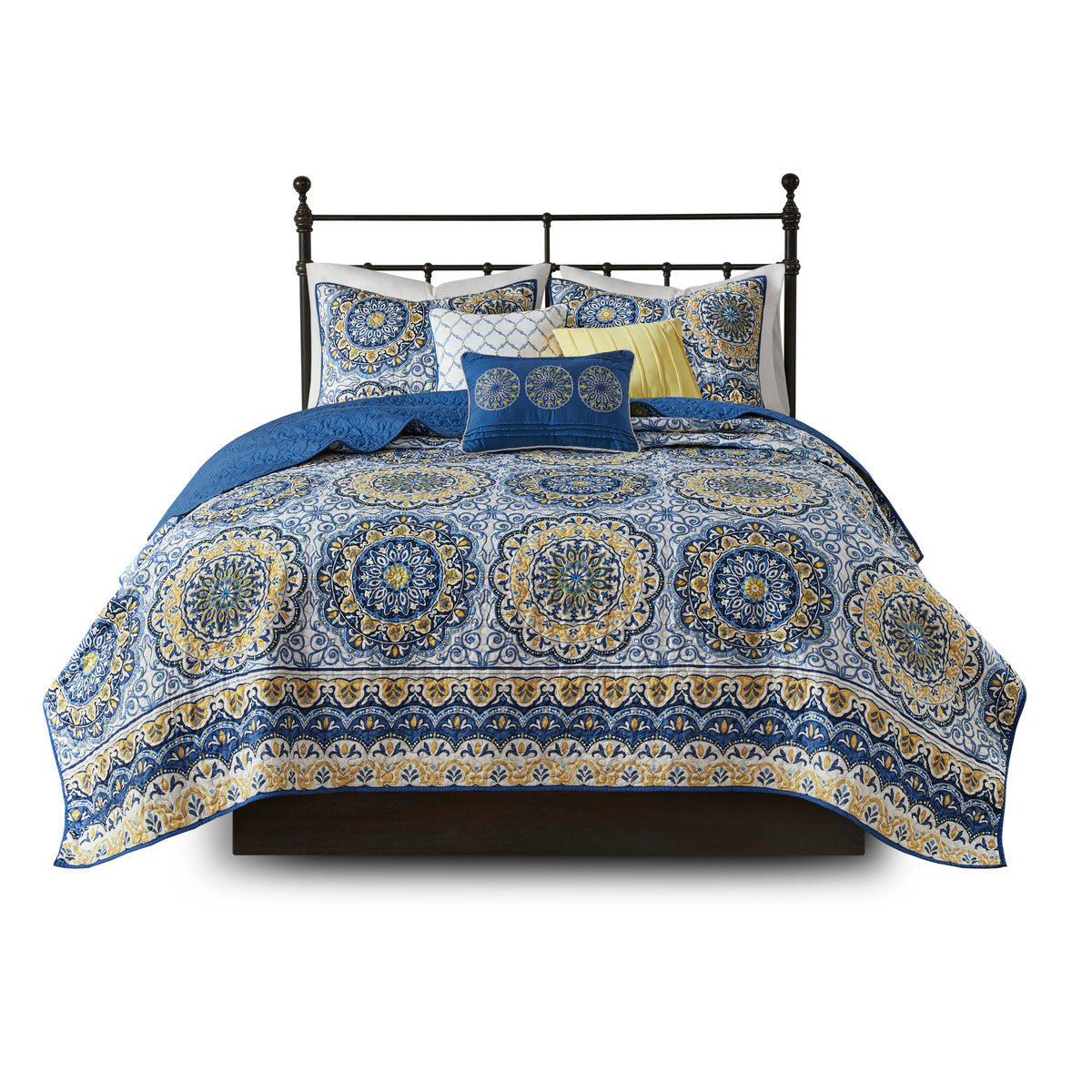 6 Piece Reversible Quilt Set with Throw Pillows Blue King/Cal King