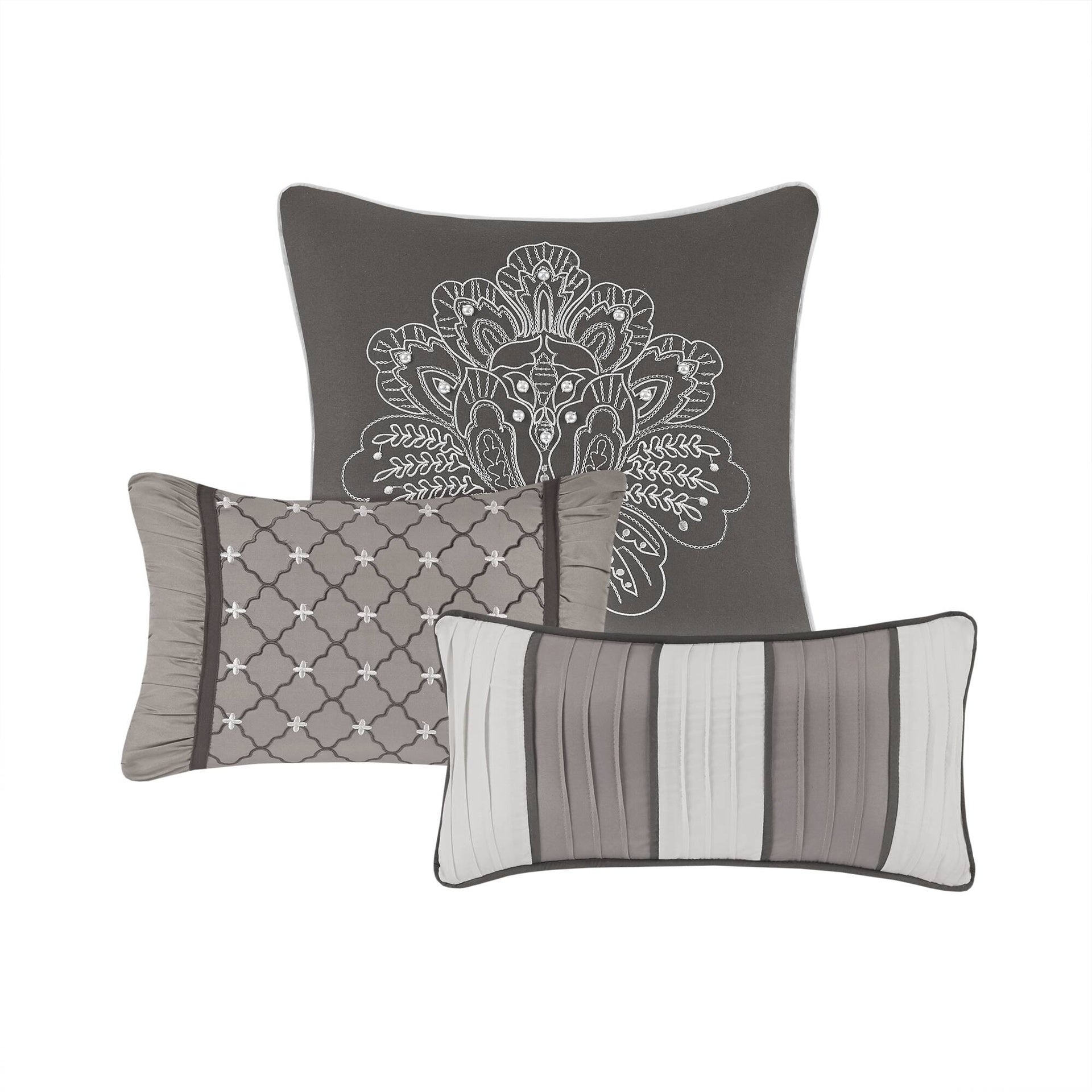 6-Piece King/Cal King 6 Piece Jacquard Quilt Set with Throw Pillows,Grey