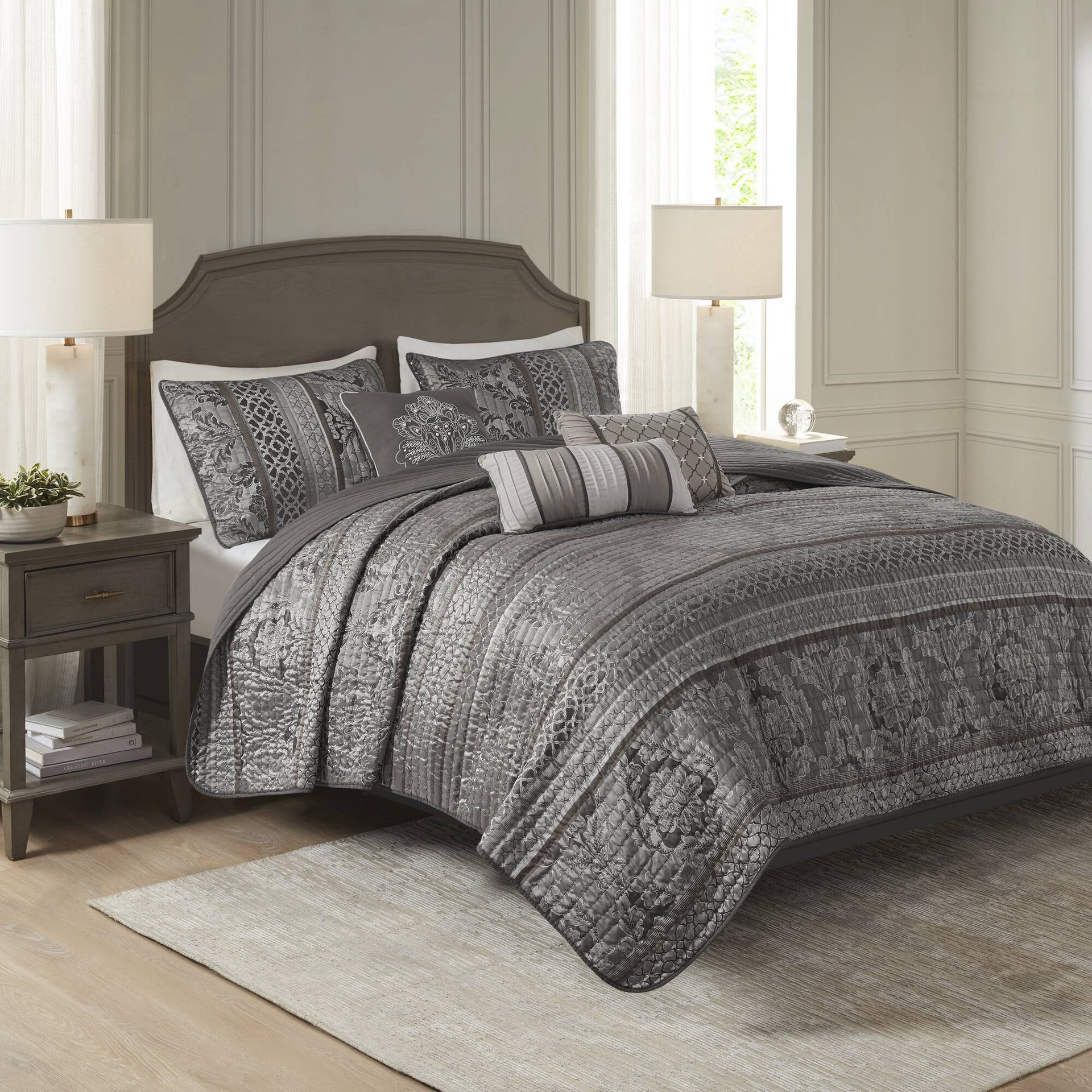 6-Piece King/Cal King 6 Piece Jacquard Quilt Set with Throw Pillows,Grey
