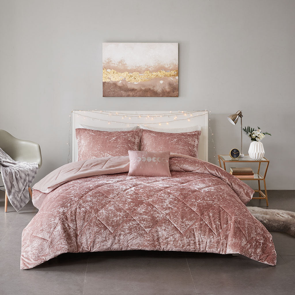 Full/Queen Velvet Comforter Set with Throw Pillow