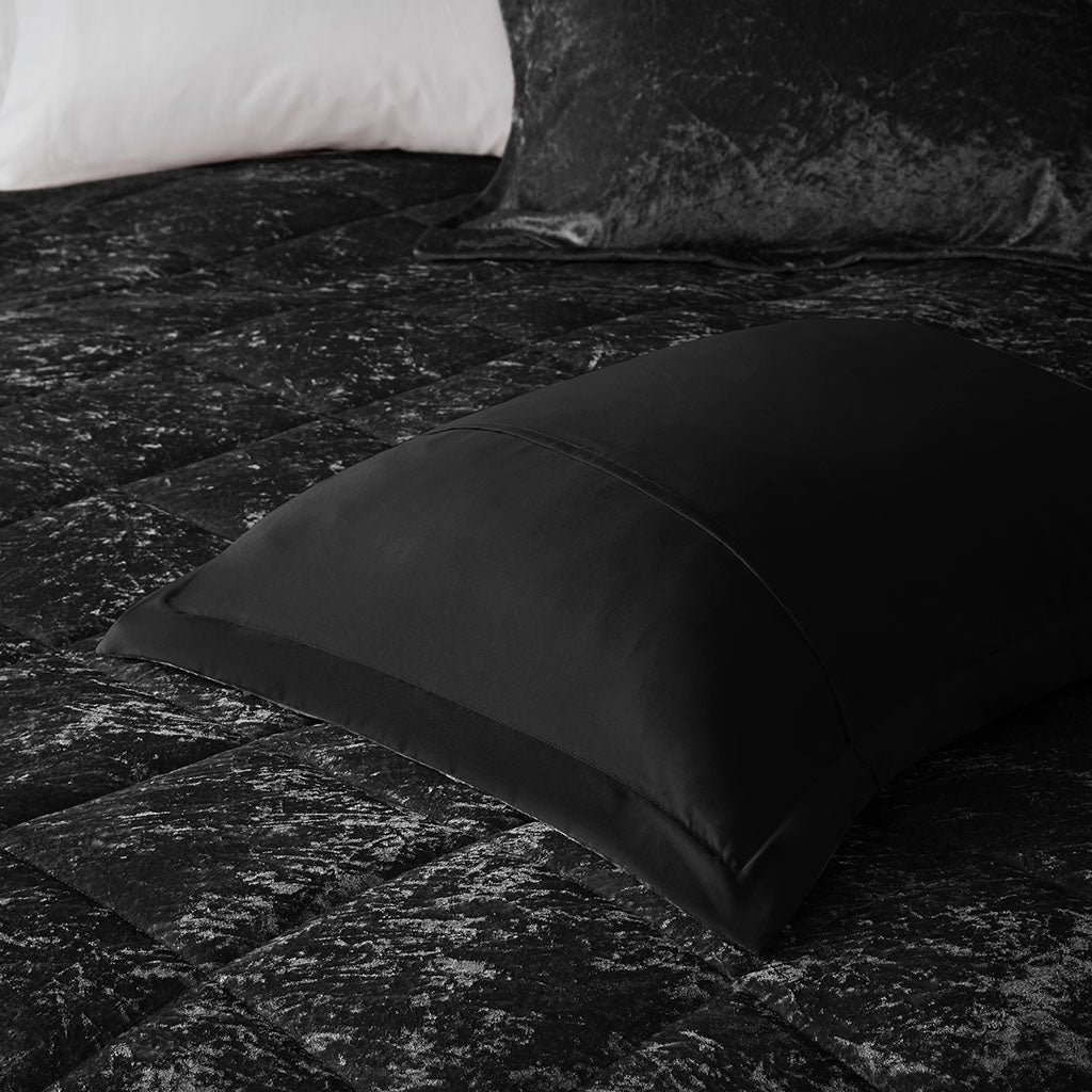 Full/Queen Velvet Comforter Set with Throw Pillow