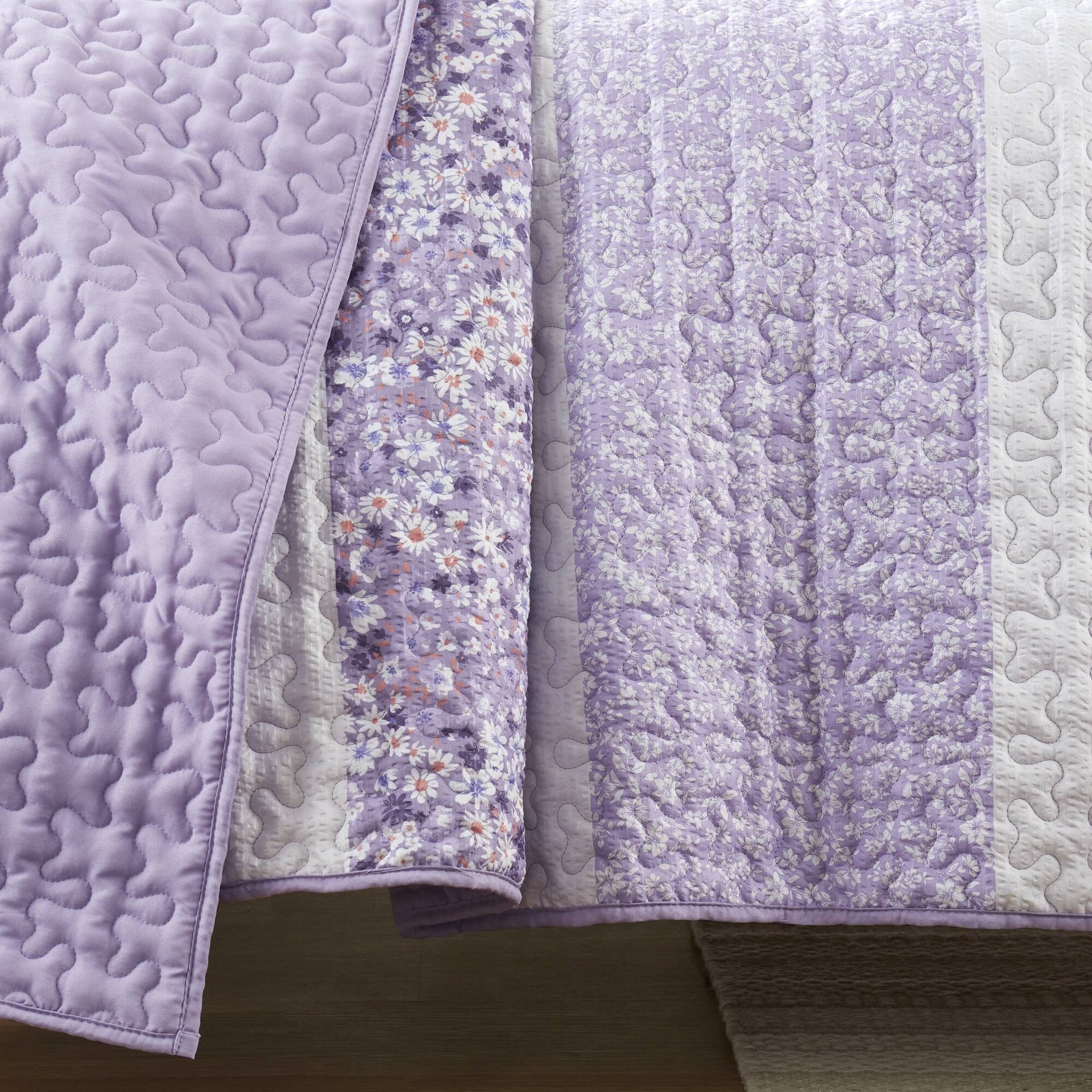 4 PCS Full/Queen Seersucker Quilt Set with Throw