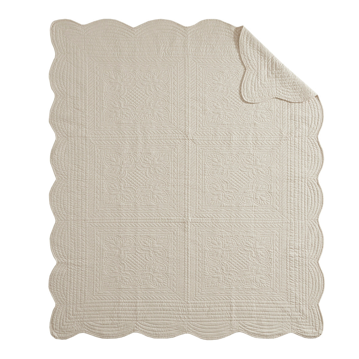 Oversized Quilted Throw with Scalloped Edges Cream 60x72"