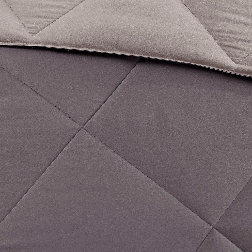 Full/Queen 3M Scotchgard Diamond Quilting Reversible Down Alternative Comforter Set