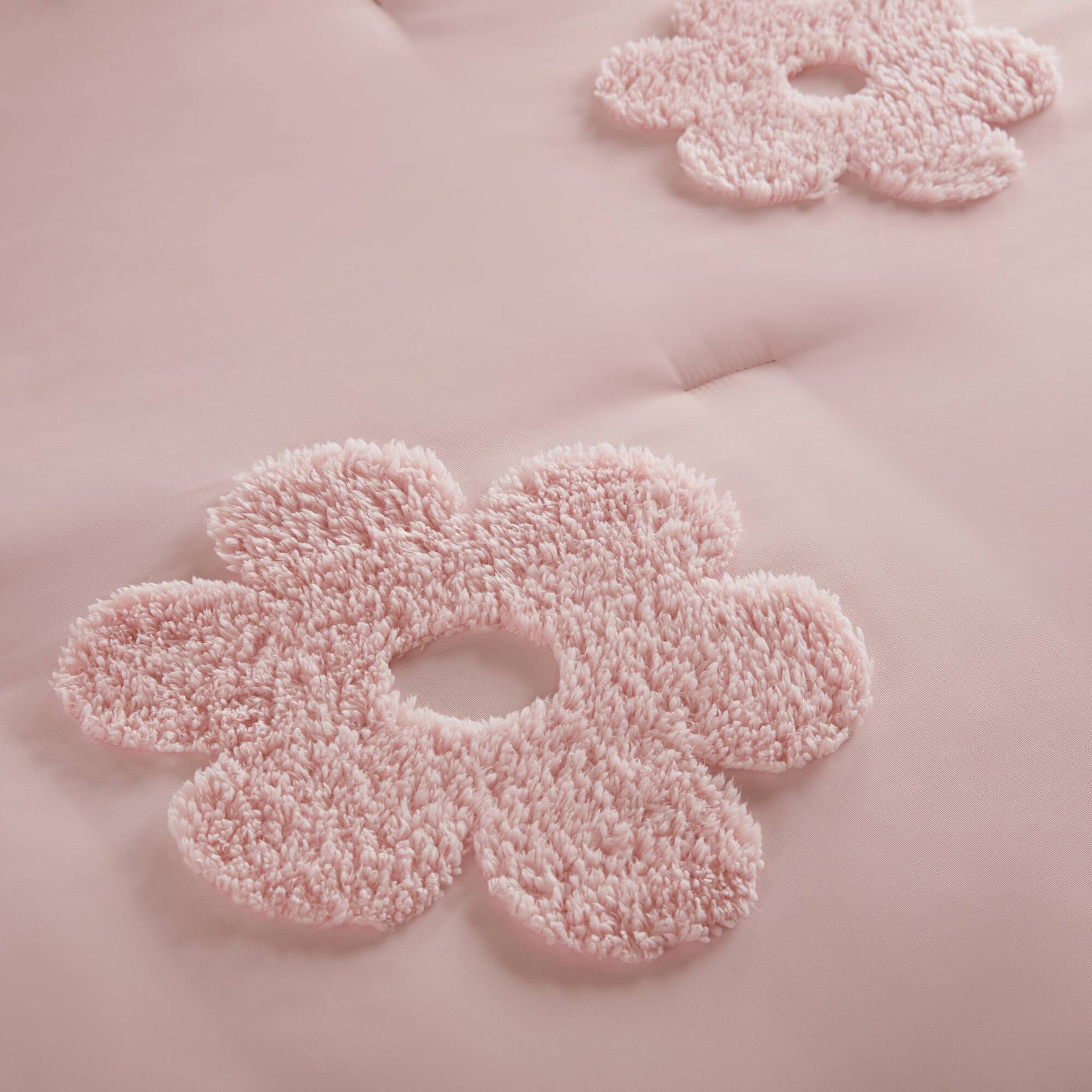 3-Piece Twin Floral Reversible Tufted Chenille Comforter Set with Flower Throw Pillow,Pink