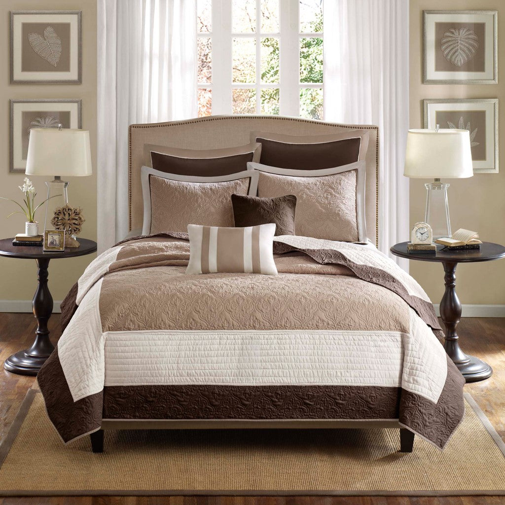 7 Piece Quilt Set with Euro Shams and Throw Pillows Beige Full/Queen