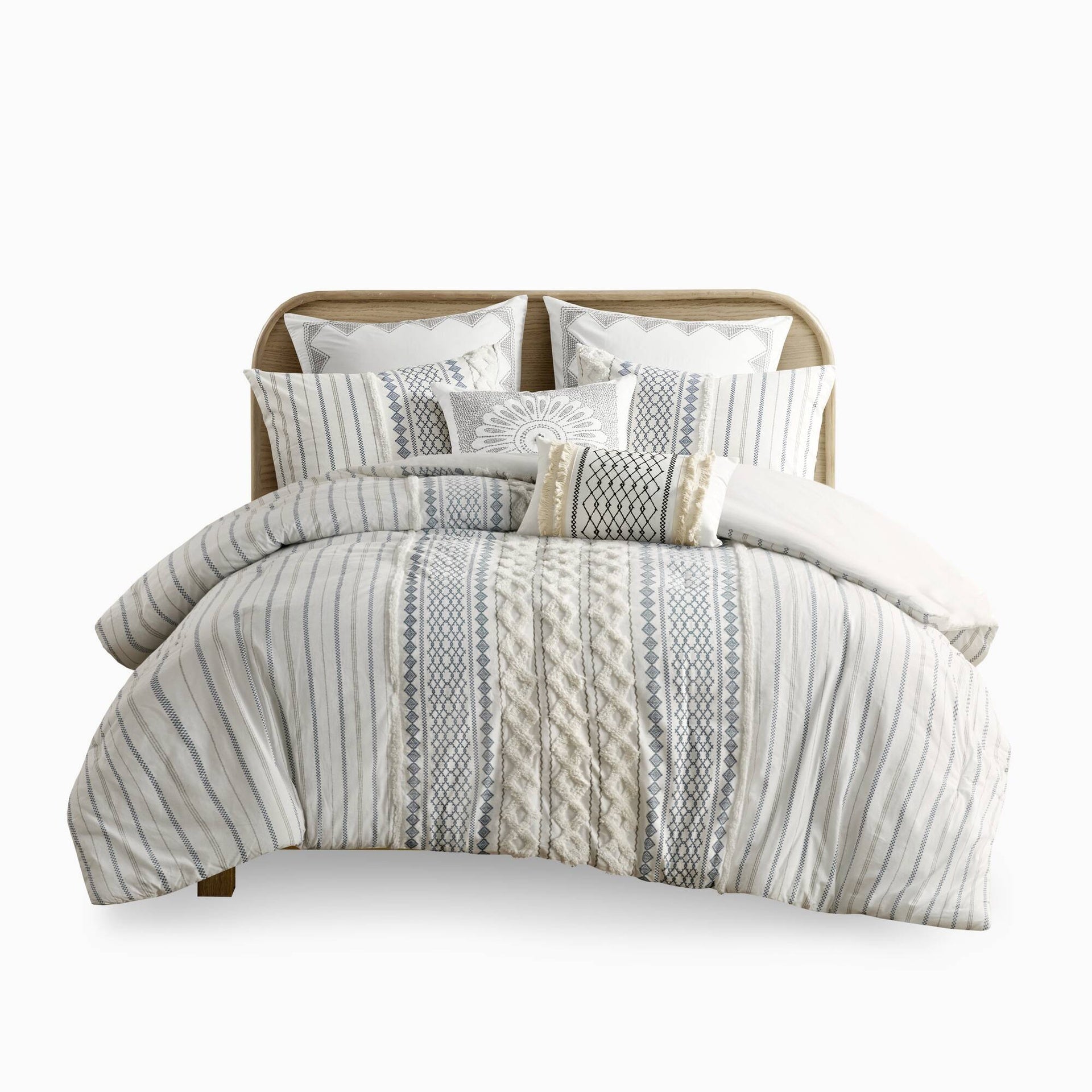 Cotton Printed Comforter Set with Chenille White/Navy King/Cal King