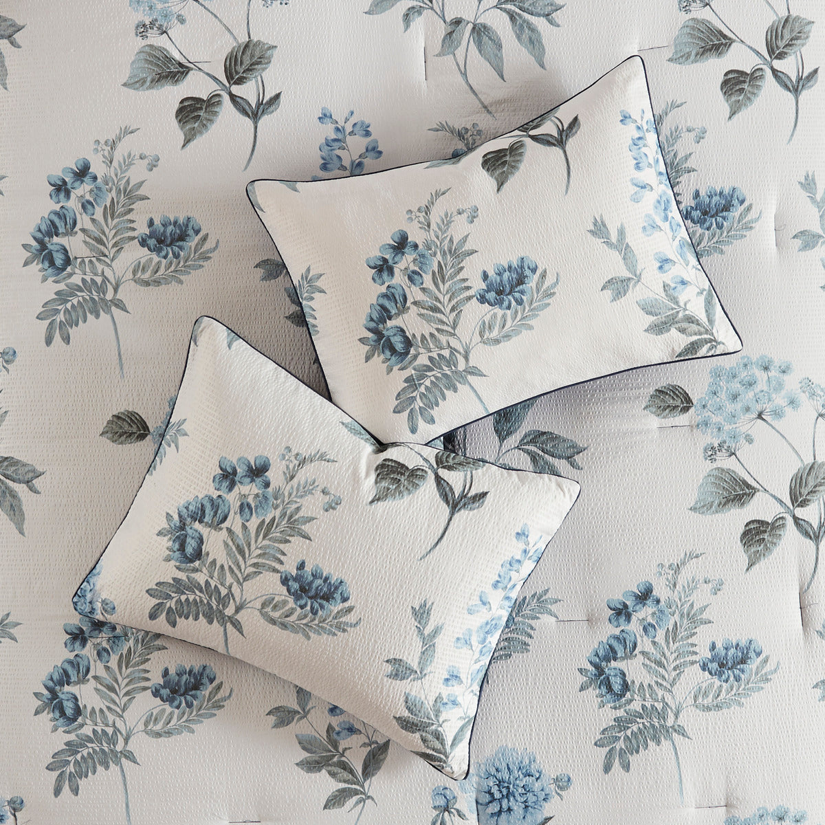 7 Piece Printed Seersucker Comforter Set with Throw Blanket Blue Full/Queen