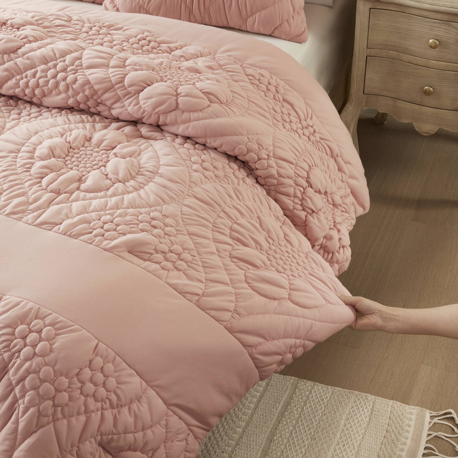 3-Piece Full/Queen Comforter Set,Pink