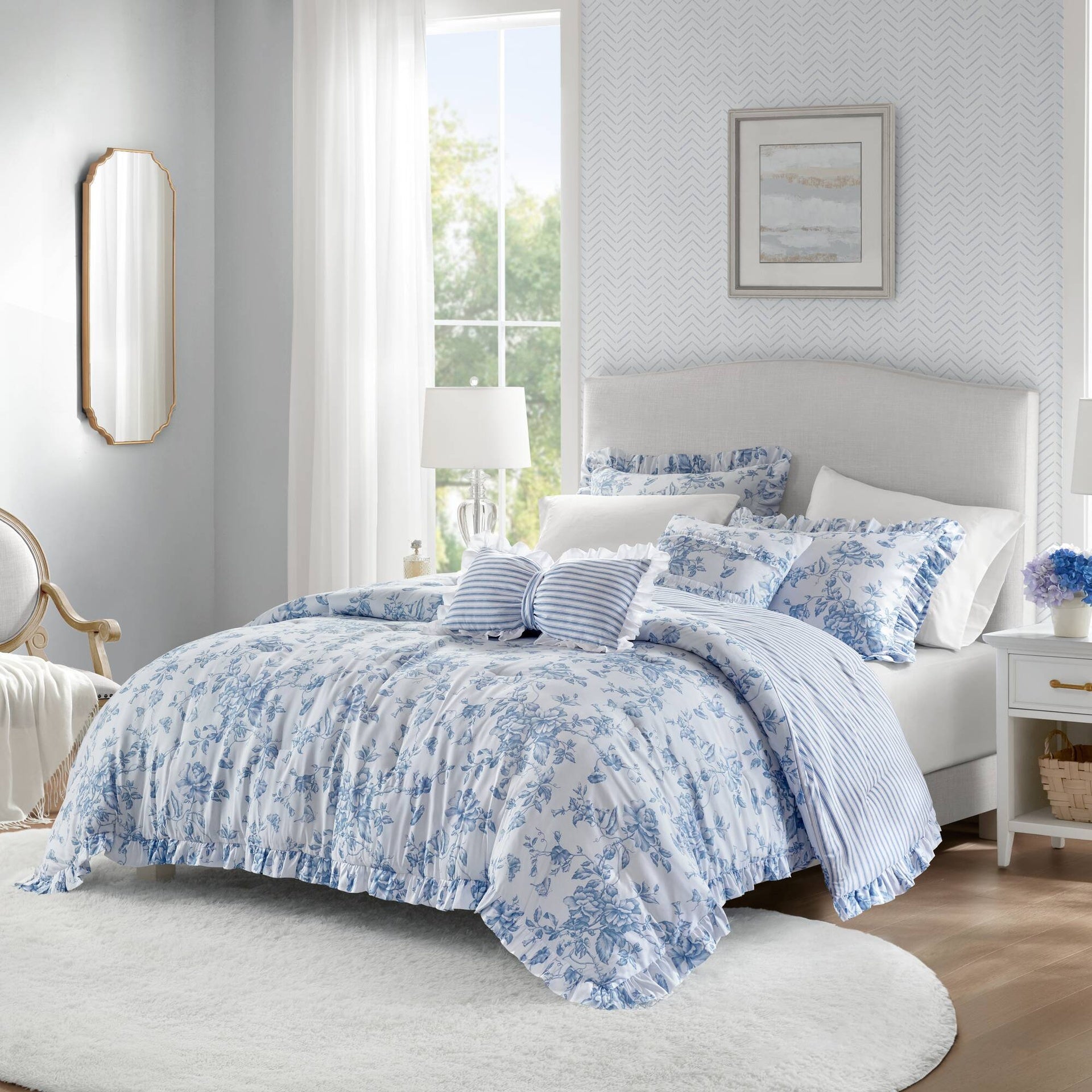 5 Pieces Full/Queen Comforter Set with Decorative Pillows,Blue