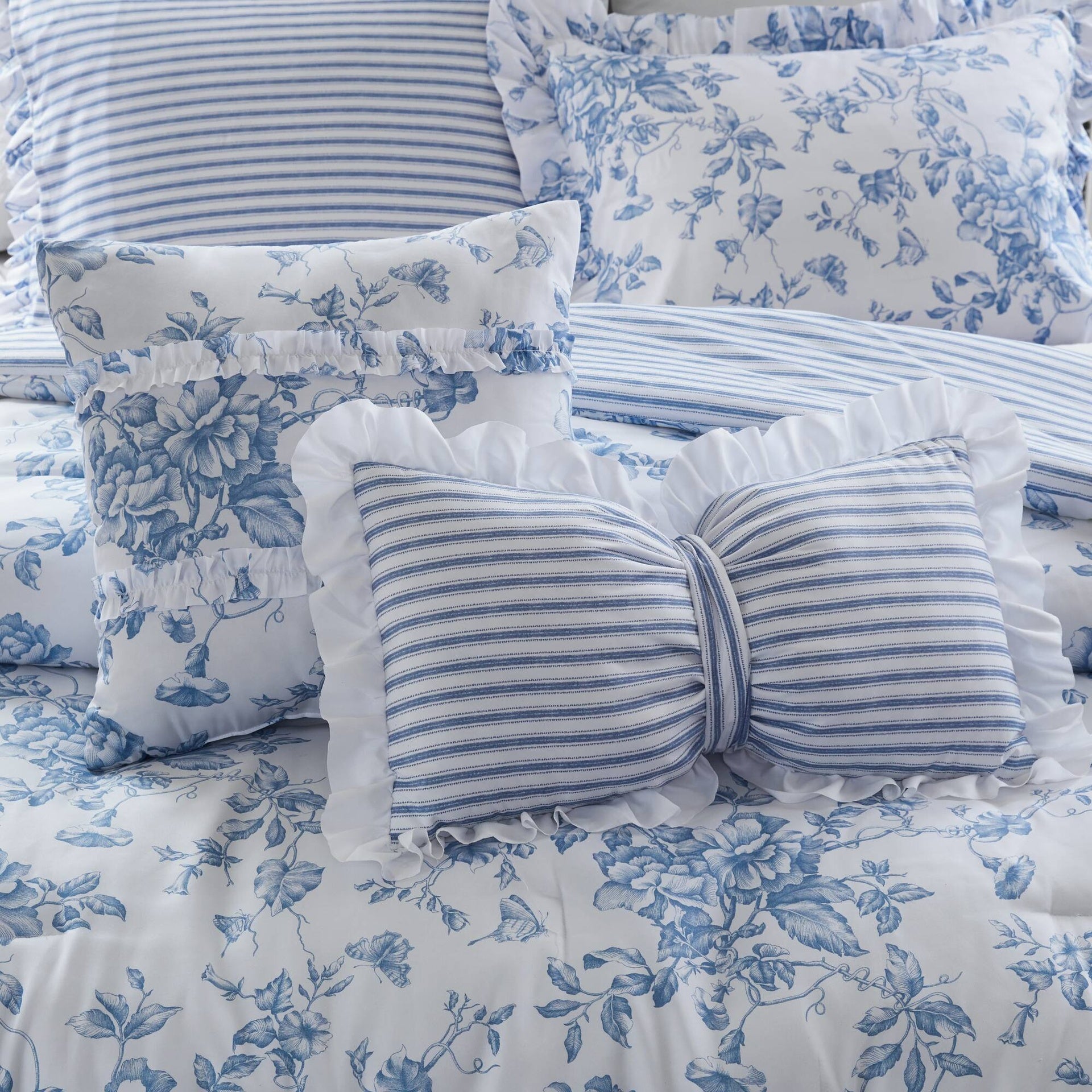 5 Pieces Full/Queen Comforter Set with Decorative Pillows,Blue
