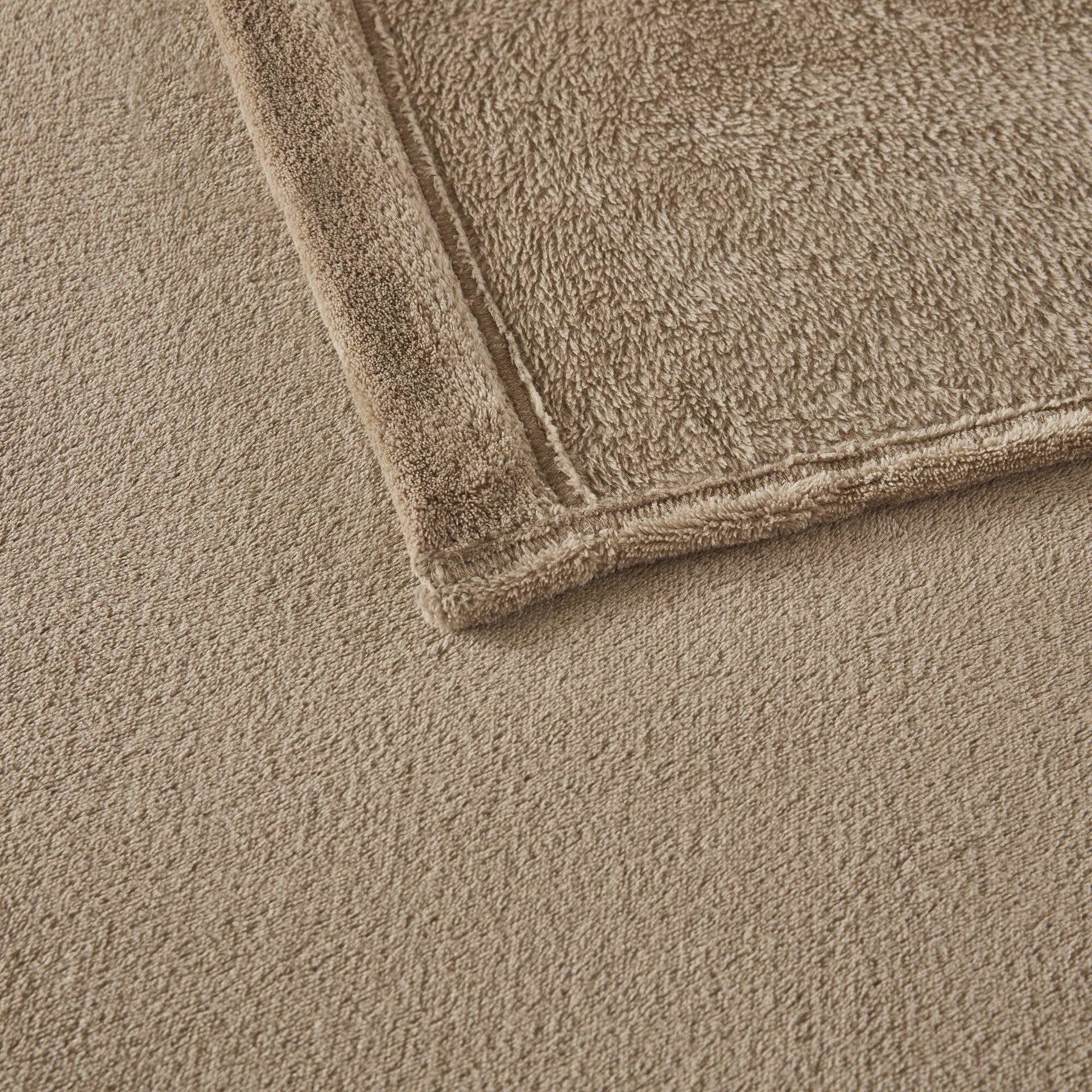 4 PCS Queen Micro Plush Sheet Set Taupe