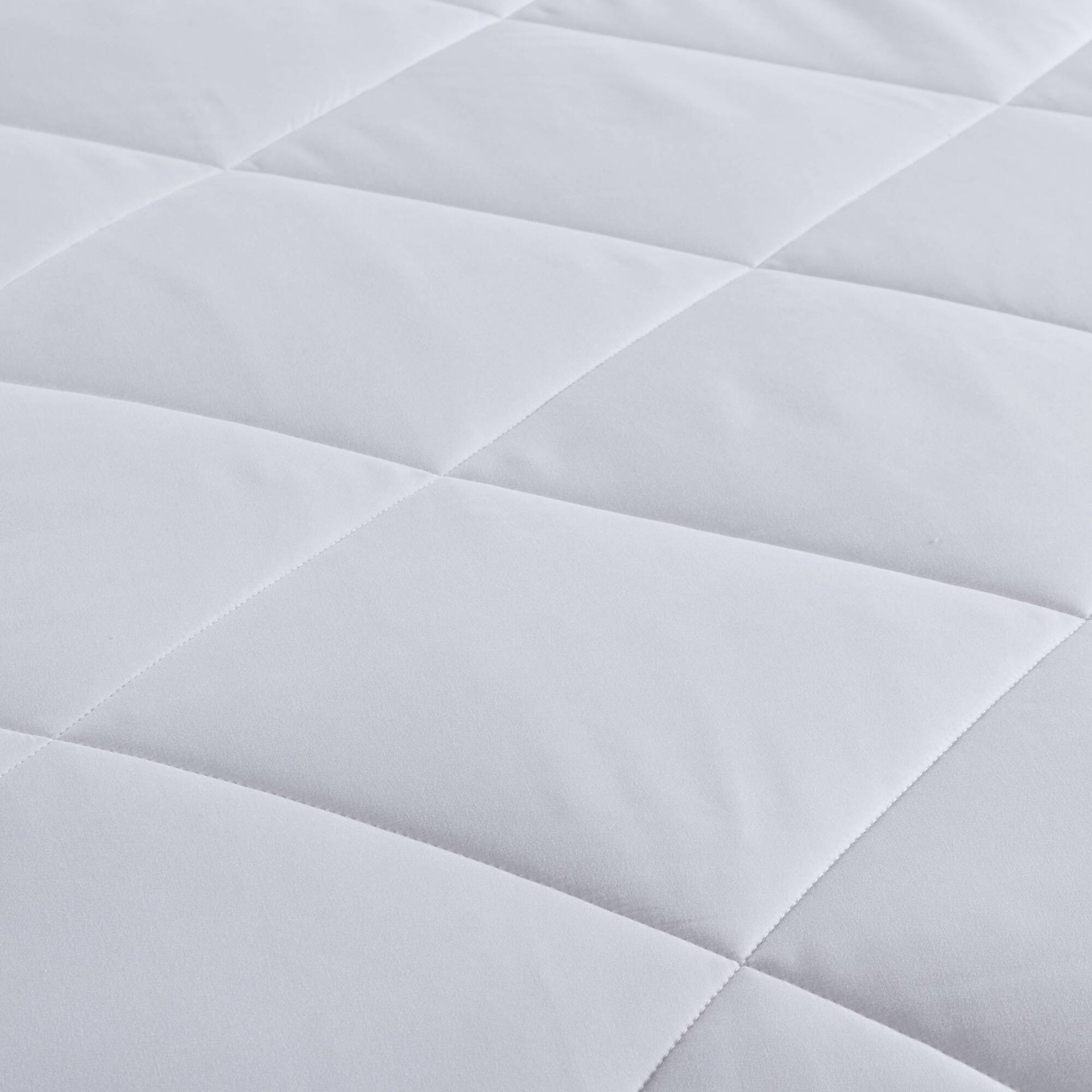 Oversized Down Alternative Comforter White King/Cal King