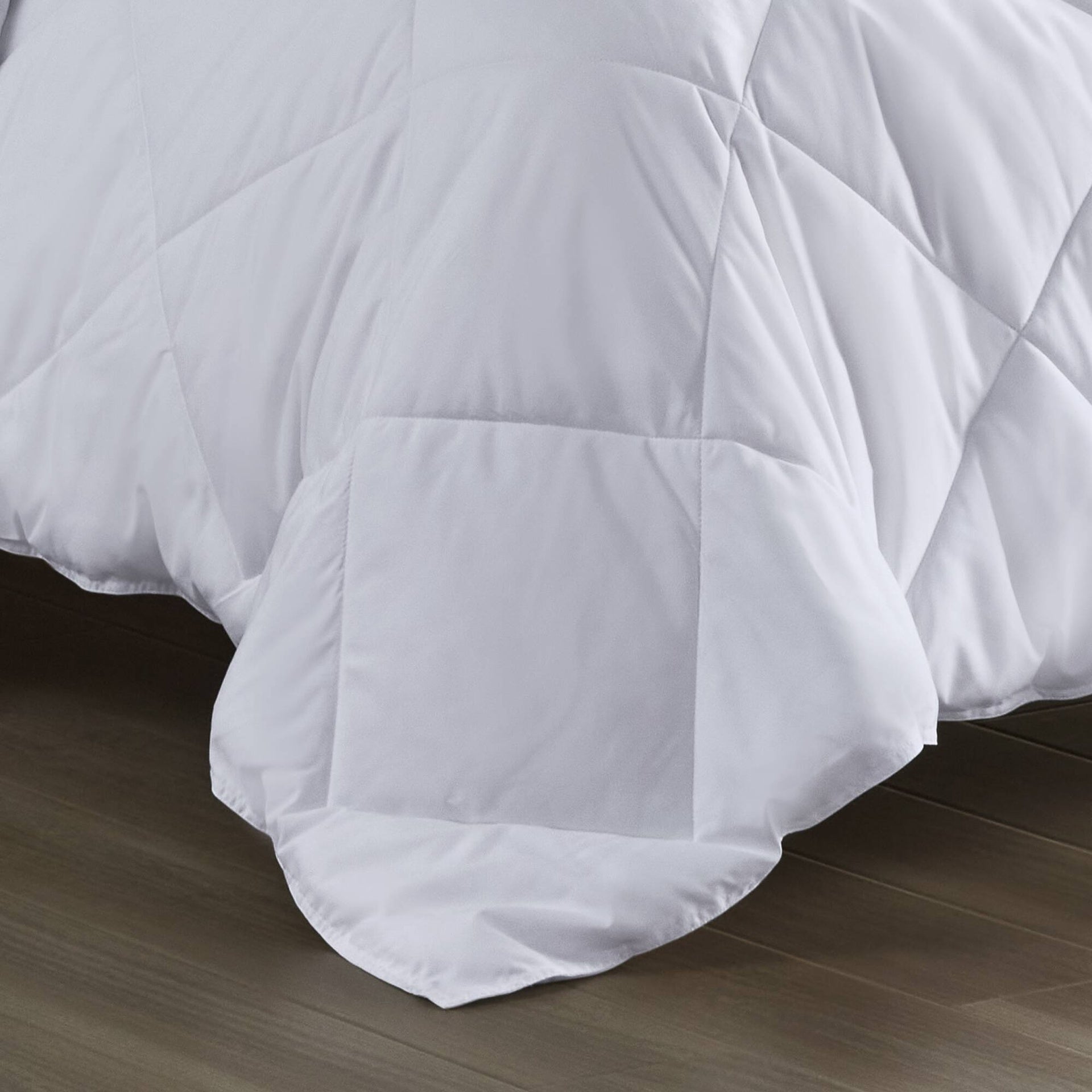 Oversized Down Alternative Comforter White King/Cal King