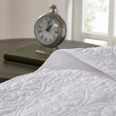 Reversible Bedspread Set White King