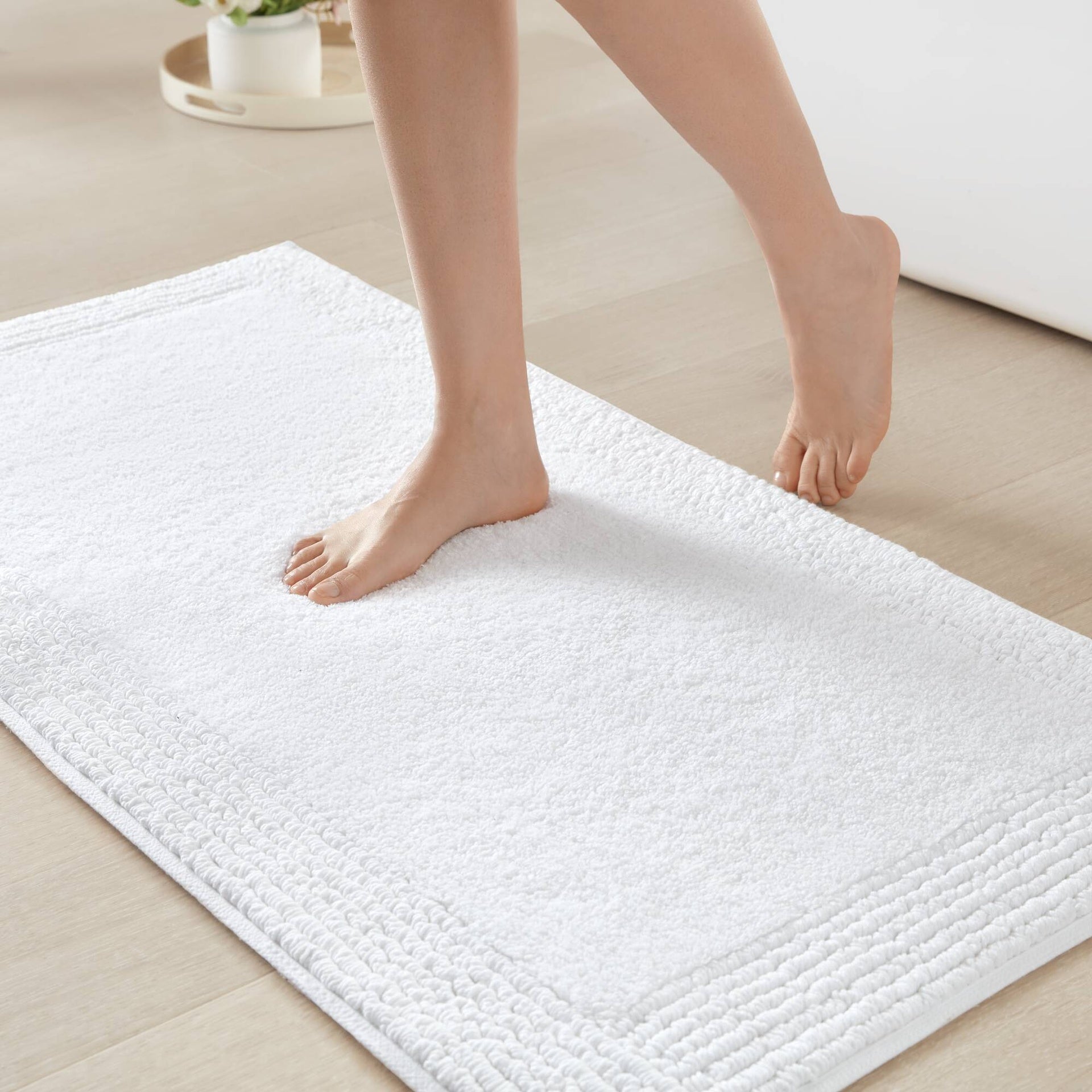 1 PCS 24x60" 100% Cotton Tufted 3000 GSM Reversible Bath Rug White