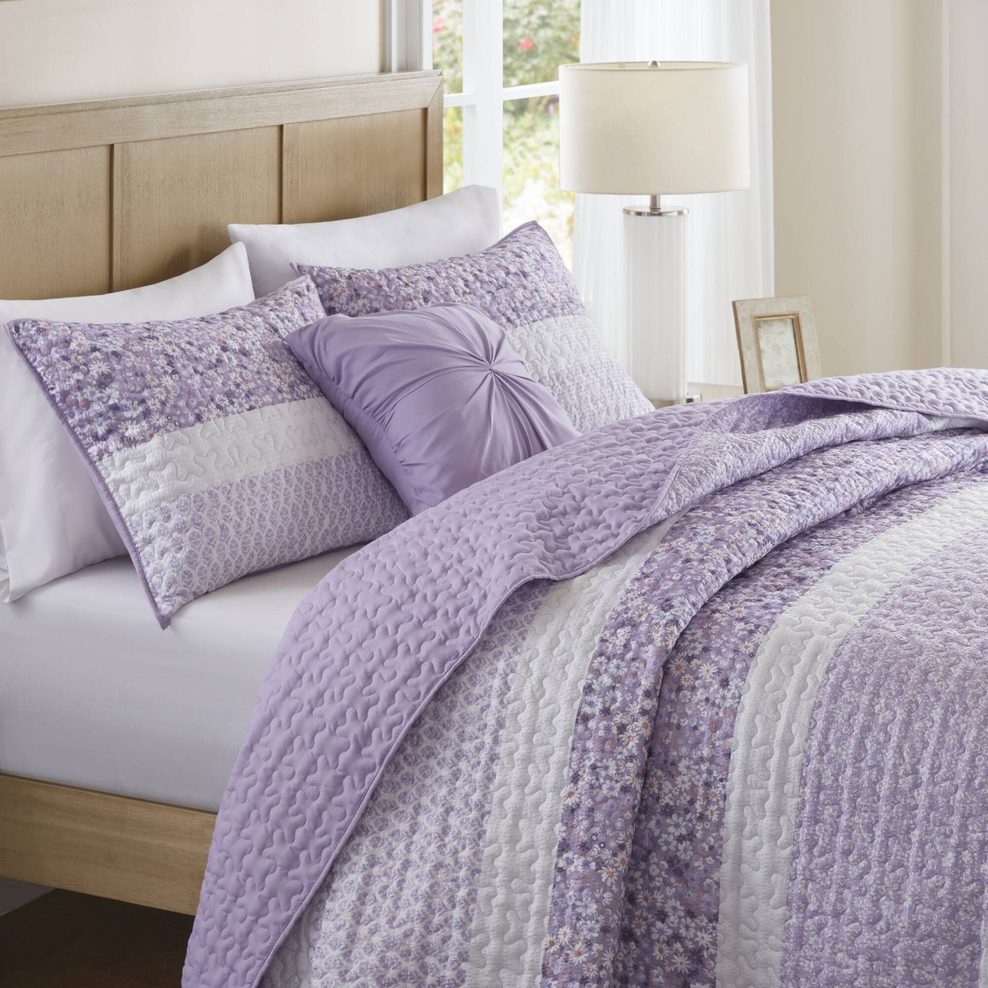 4 PCS King/Cal King Seersucker Quilt Set with Throw