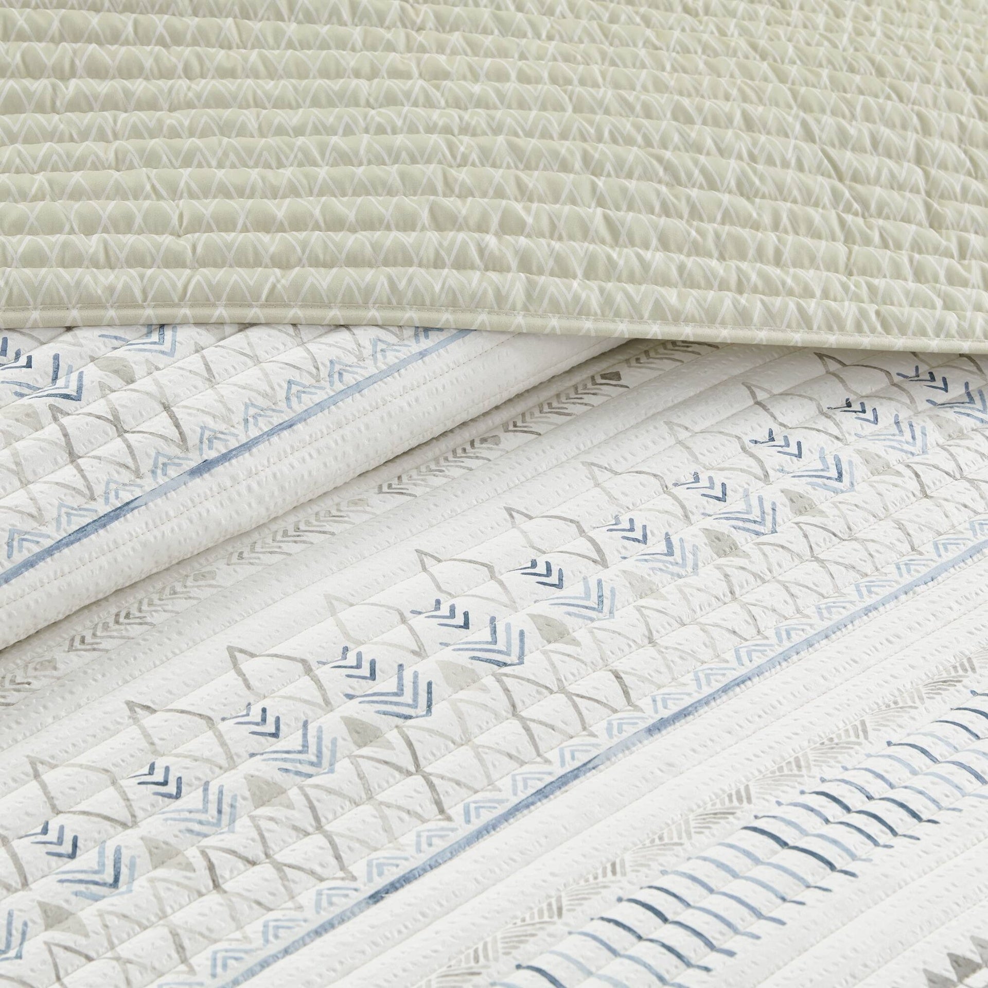 3 Piece Printed Microfiber Seersucker Quilt Set Taupe/Blue King/Cal King