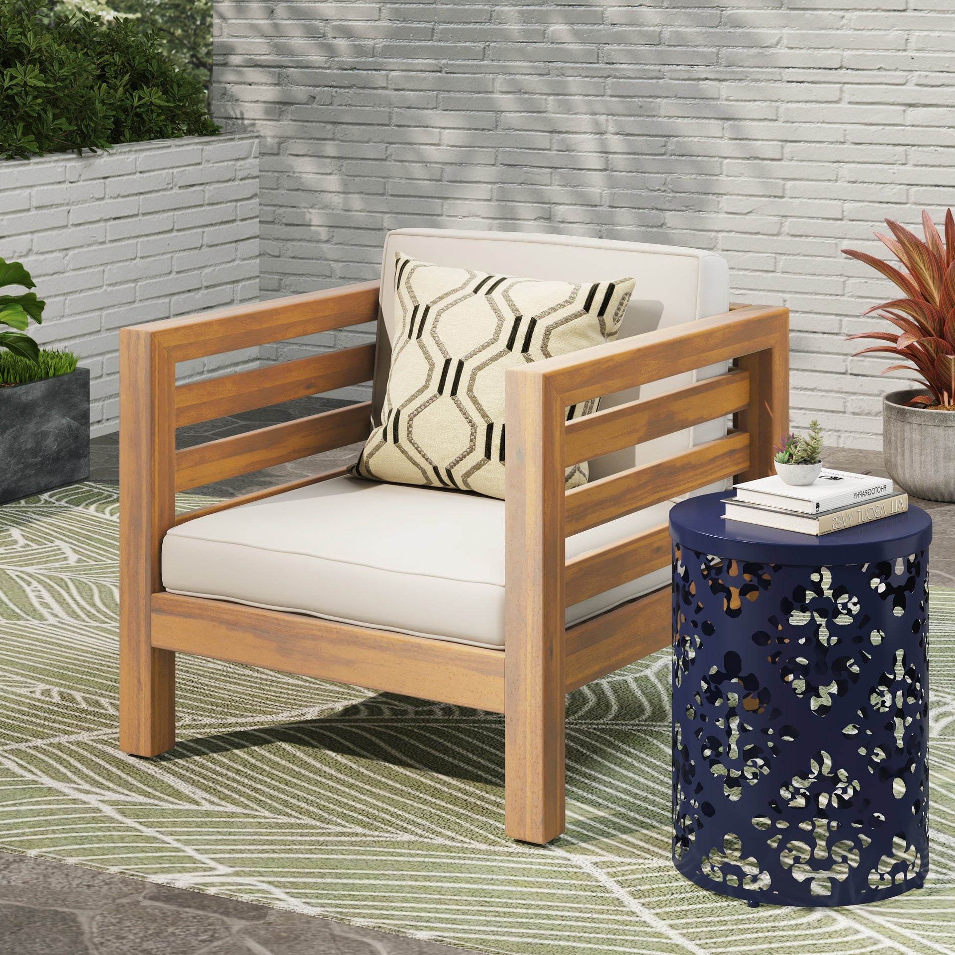 OANA CLUB CHAIR