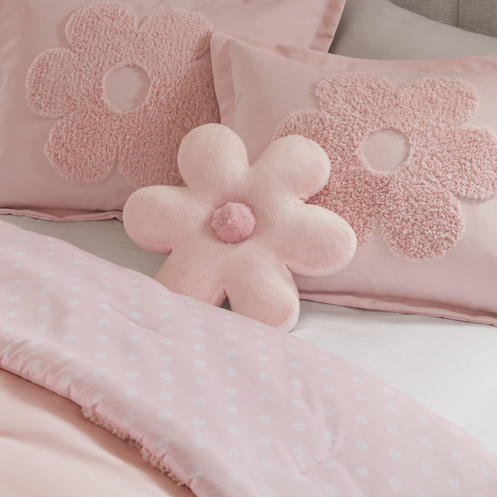 4-Piece Full/Queen Floral Reversible Tufted Chenille Comforter Set with Flower Throw Pillow,Pink