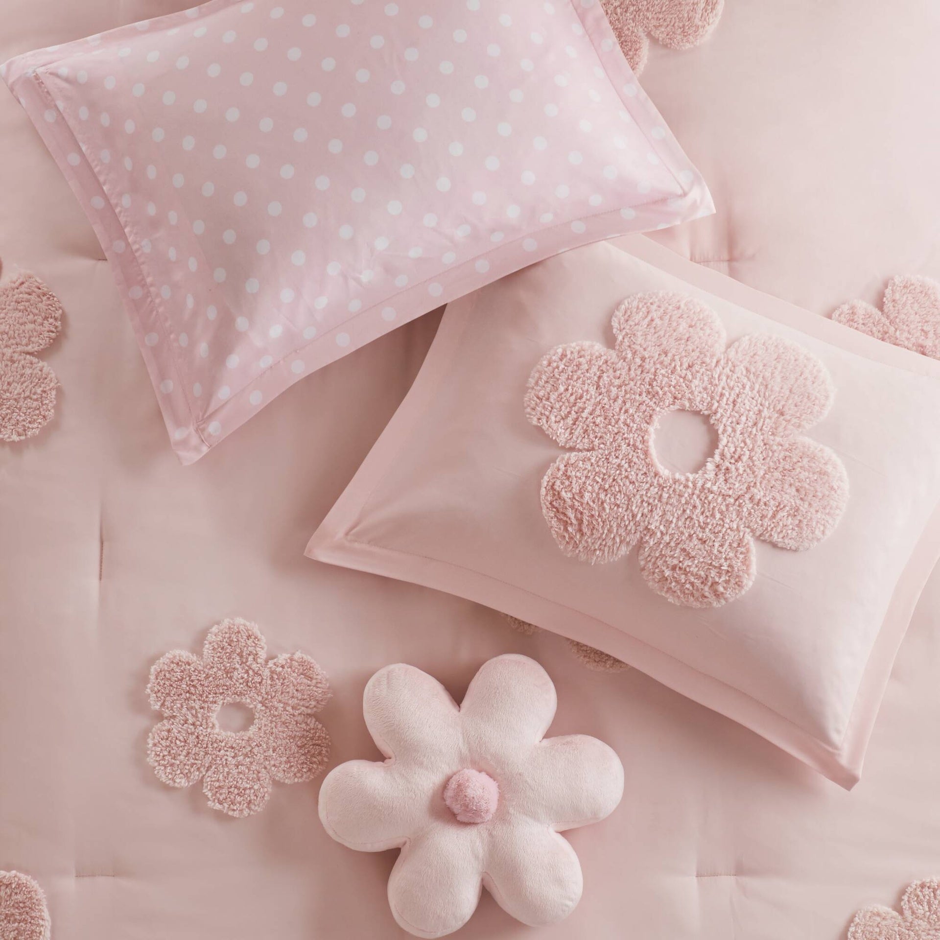 4-Piece Full/Queen Floral Reversible Tufted Chenille Comforter Set with Flower Throw Pillow,Pink