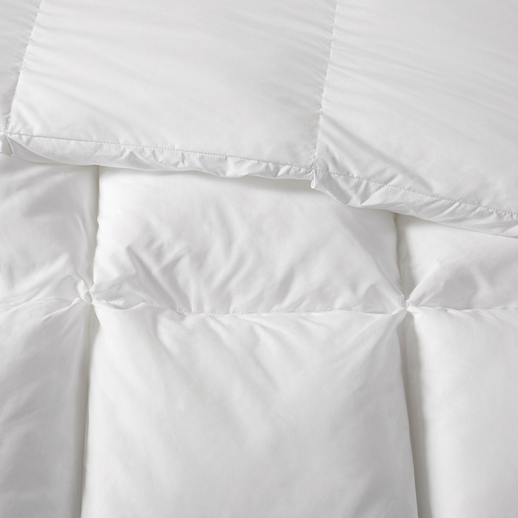 Overfilled Down Alternative Comforter White Full/Queen