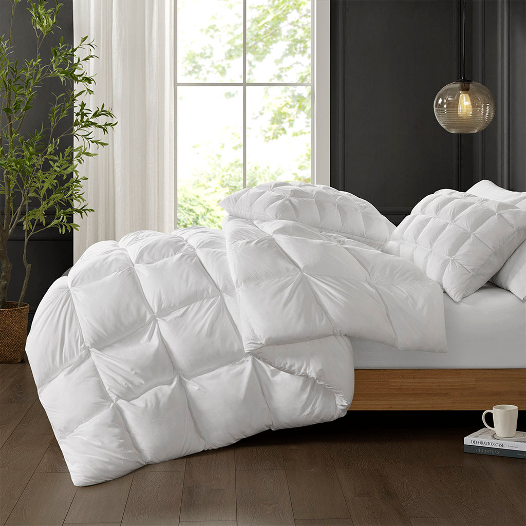 Overfilled Down Alternative Comforter White Full/Queen