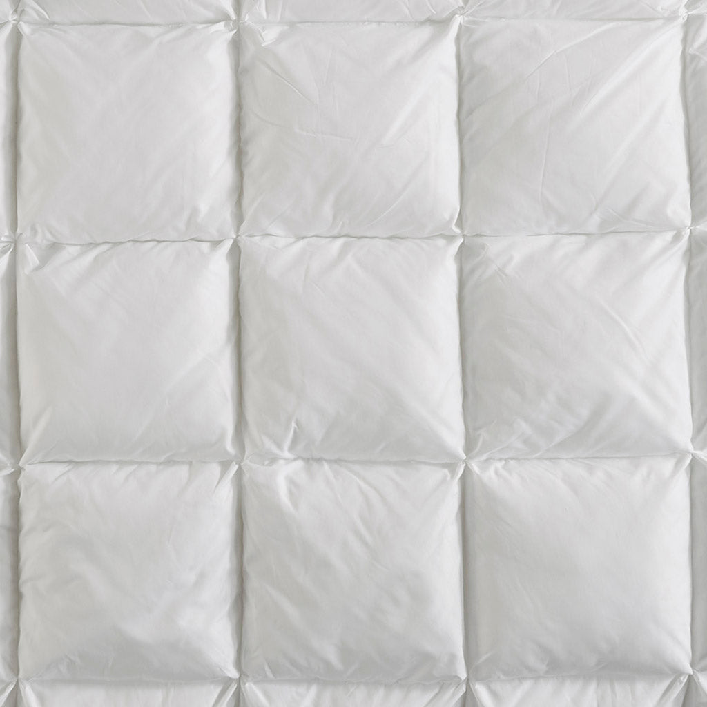 Overfilled Down Alternative Comforter White Full/Queen