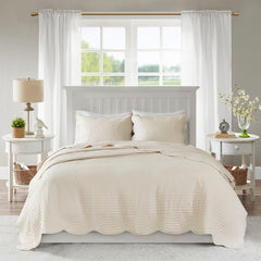 3 Piece Reversible Scalloped Edge Quilt Set Cream Full/Queen