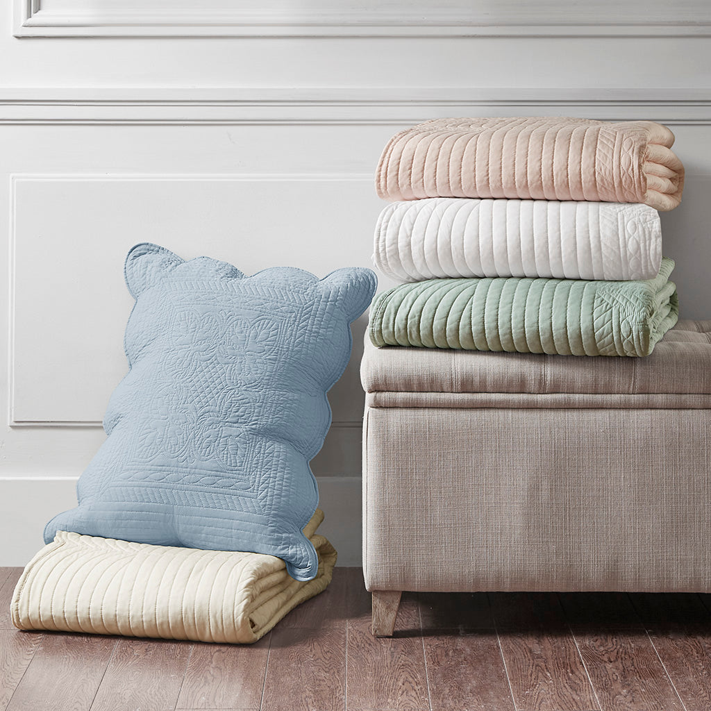 3 Piece Reversible Scalloped Edge Quilt Set Cream Full/Queen