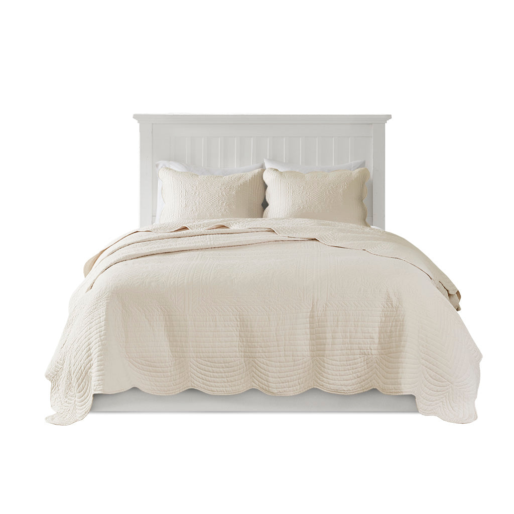 3 Piece Reversible Scalloped Edge Quilt Set Cream Full/Queen