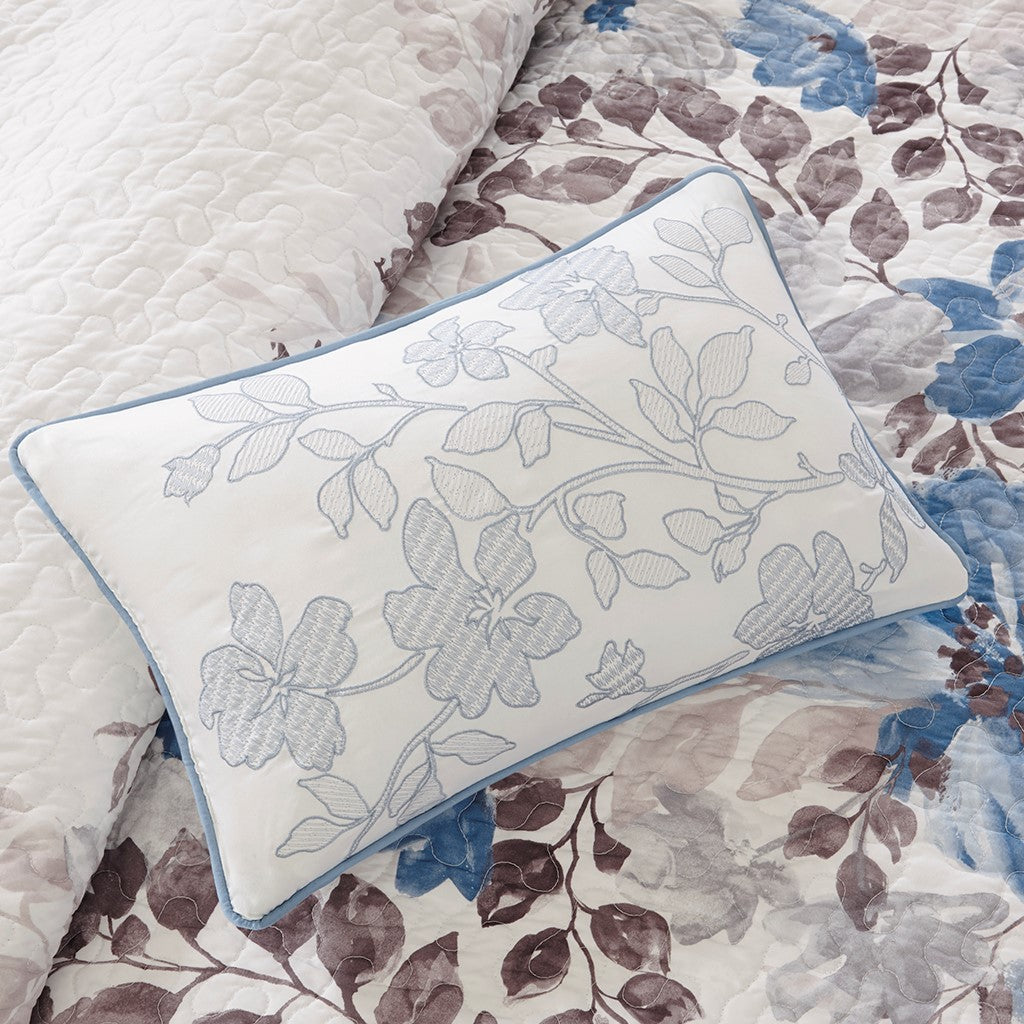 6 Piece Printed Quilt Set with Throw Pillows Blue King/Cal King