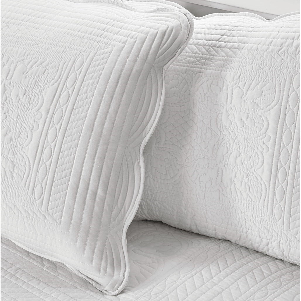 6 Piece Reversible Scalloped Edge Daybed Cover Set White Daybed